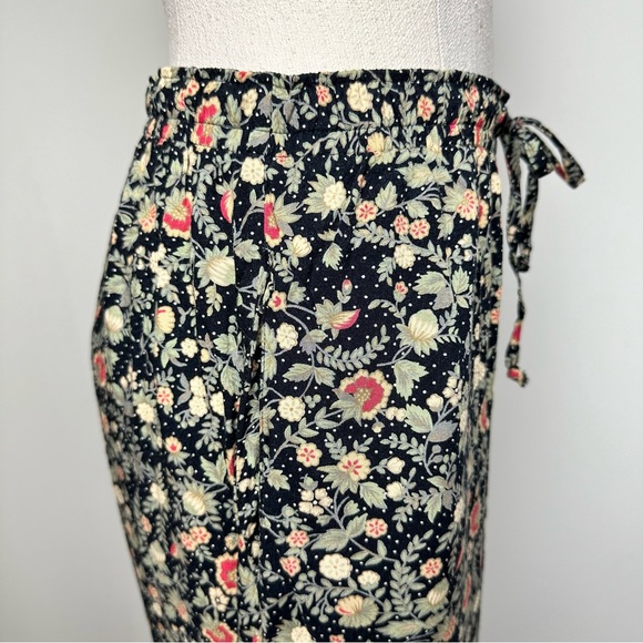 Vintage Floral Print Pants - Picture 9 of 10